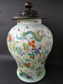 A large, rare Jiaqing  "Hundred Boys" Famille Rose Jar