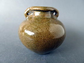 A Longquan Guan glazed jarlet