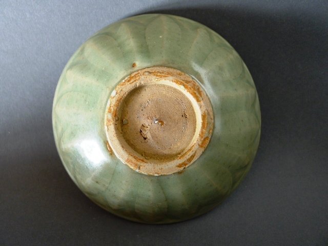 A Song Dynasty Longquan ware Lotus bowl