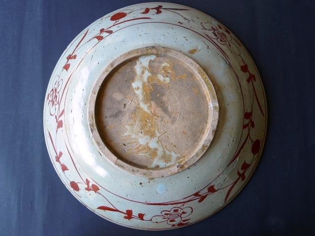 A very perfect, extrordinary large Ming Dynasty Swatow polychrome dish