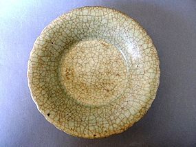 Extremely rare, museum-quality  Song - Yuan "Ge" type dish, Geyao