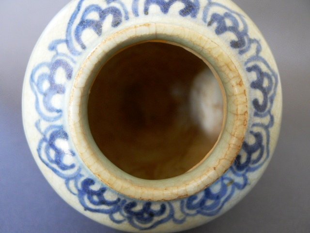 An early Ming Dynasty Interregnum Period blue and white Jar