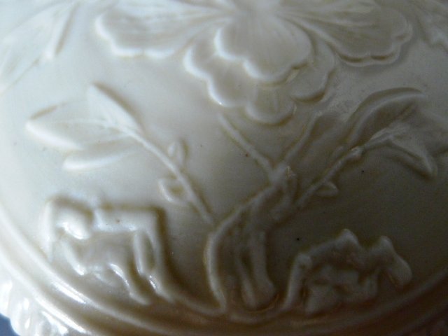 An excellent Song Dynasty Dehua ware covered box