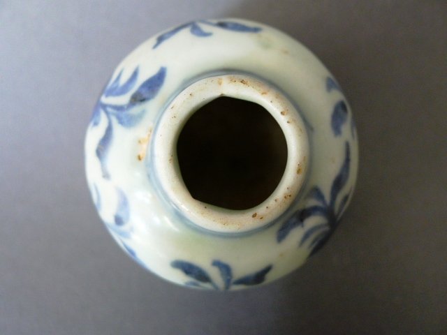 A very nice Ming Dynasty, Hongzhi blue and white jarlet