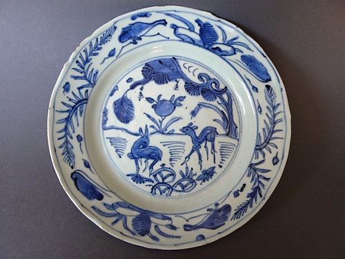 A nice Ming Wanli blue and white Dish with Deer