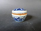 A rare Ming Dynasty Chenghua period  blue & white covered box