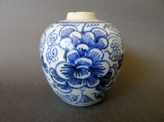 Extraordinary nice Qing late 18th century blue and white jar / vase