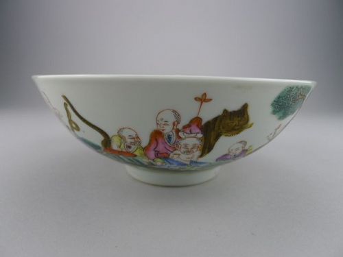 A Guangxu Mark and Period bowl with the "Eighteen Luohans"