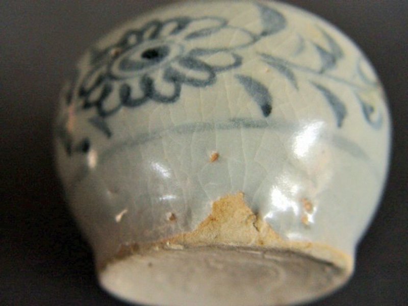 Rare Yuan Dynasty blue and white jarlet.