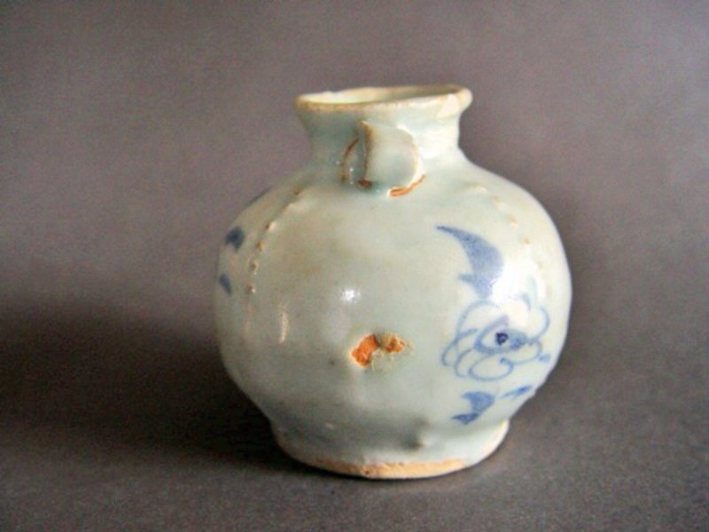 Rare Yuan Dynasty blue and white Jar.