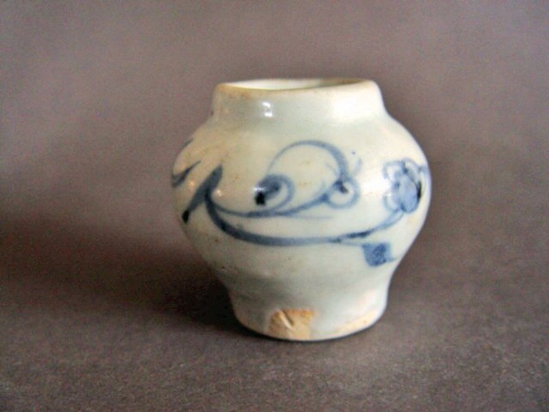 Yuan Dynasty blue and white Jarlet