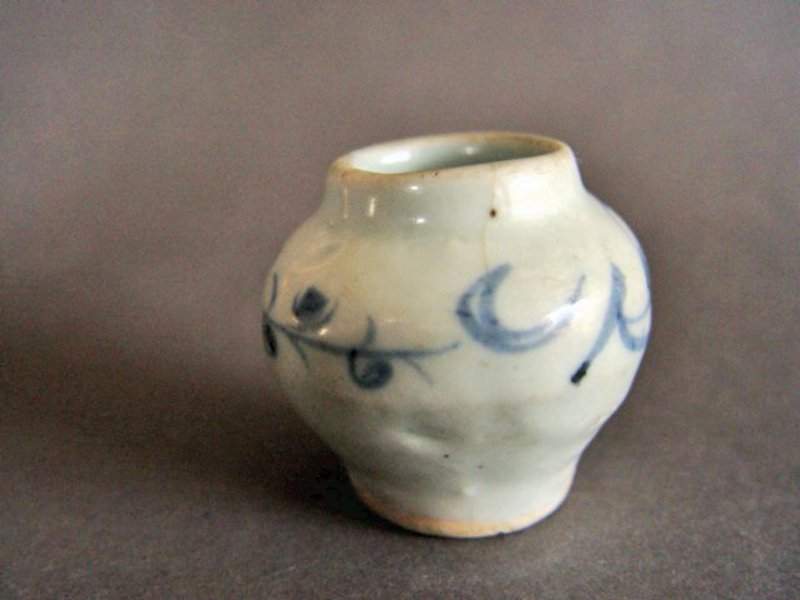 Yuan Dynasty blue and white Jarlet