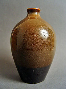 Rare  two-colored  Teadust  glazed Meiping.