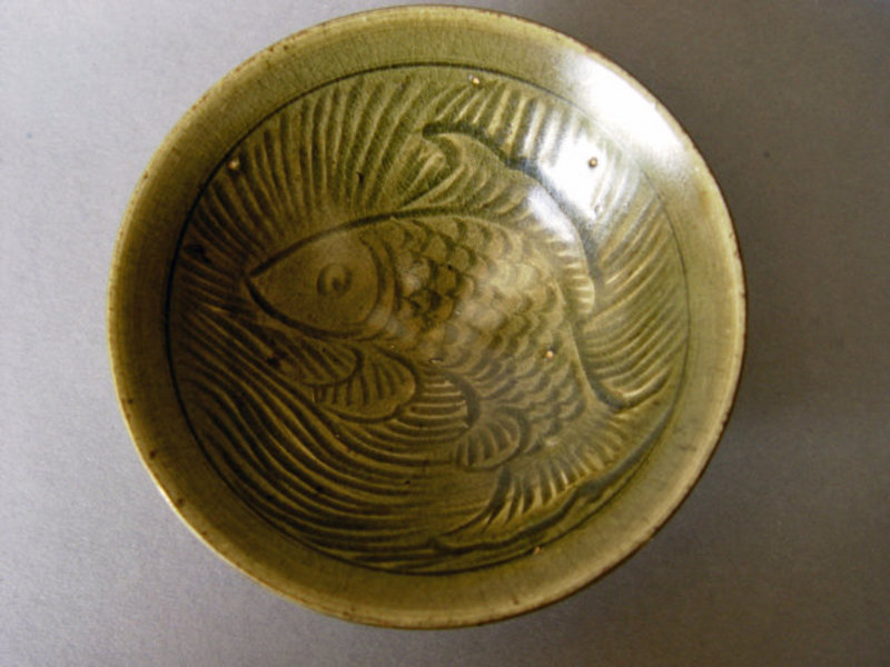 A carved Northern Song Yaozhou Bowl