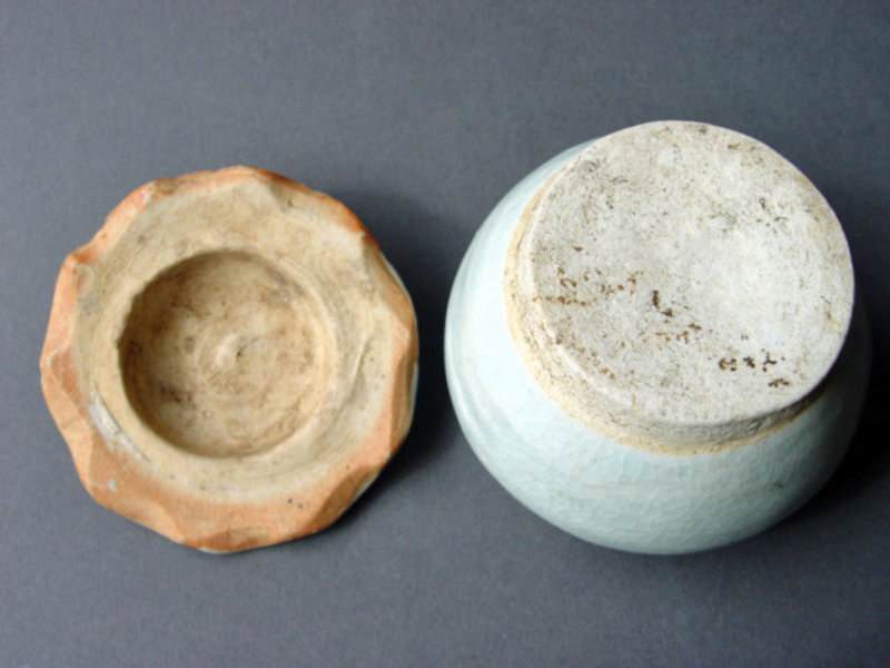 Yuan Dynasty Qingbai glazed Jar with Lotus shape  Lid