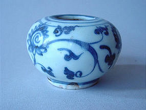 Early Ming Yongle blue and white jarlet !