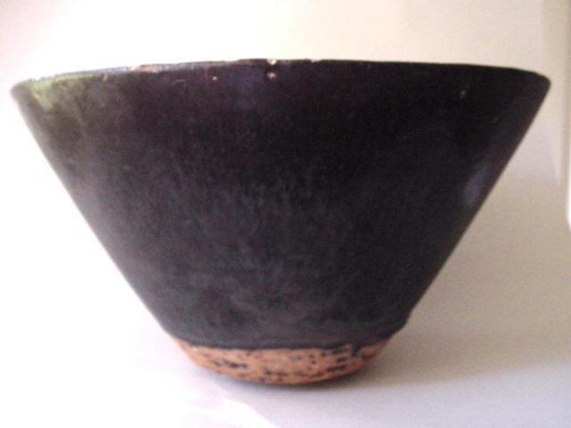 Very big Song - Yuan dark brown glazed bowl !