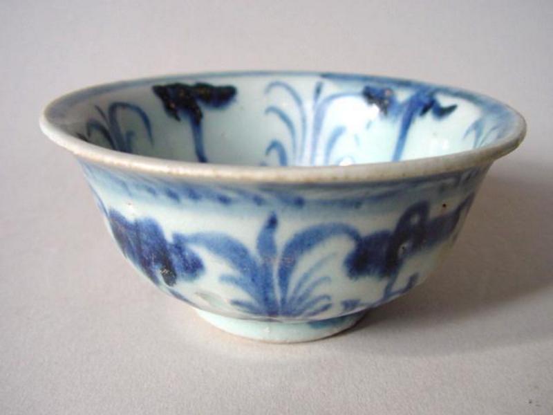 Early Ming Dynasty blue and white bowl !