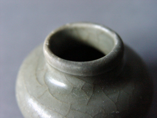 A typical Song - Yuan Longquan ware Celadon Jarlet