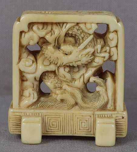 19c netsuke DRAGON SCREEN