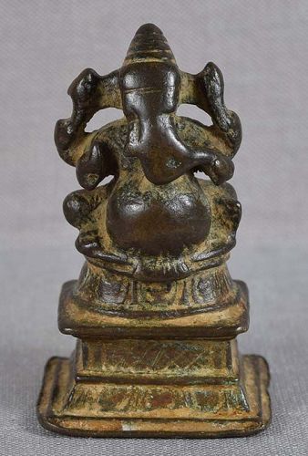 18c Indian bronze GANESHA left sided trunk