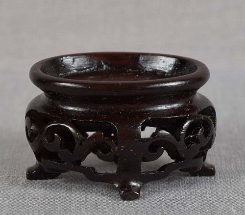 19c Chinese wooden SNUFF BOTTLE STAND