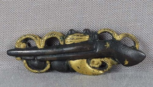 Single 19c Japanese sword MENUKI MATCHLOCK GUN & powder horn