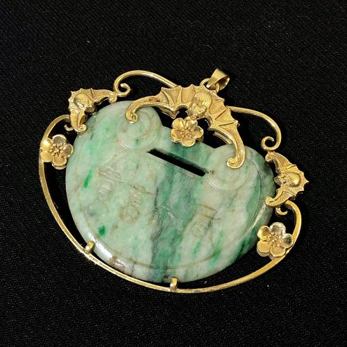 Vintage 20th Century Chinese Bat 14K Gold Natural Jadeite Ruyi Pendant