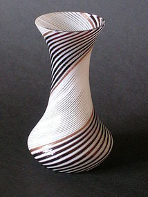 Half filigree vase "fasce bianco nero" by Dino Martens