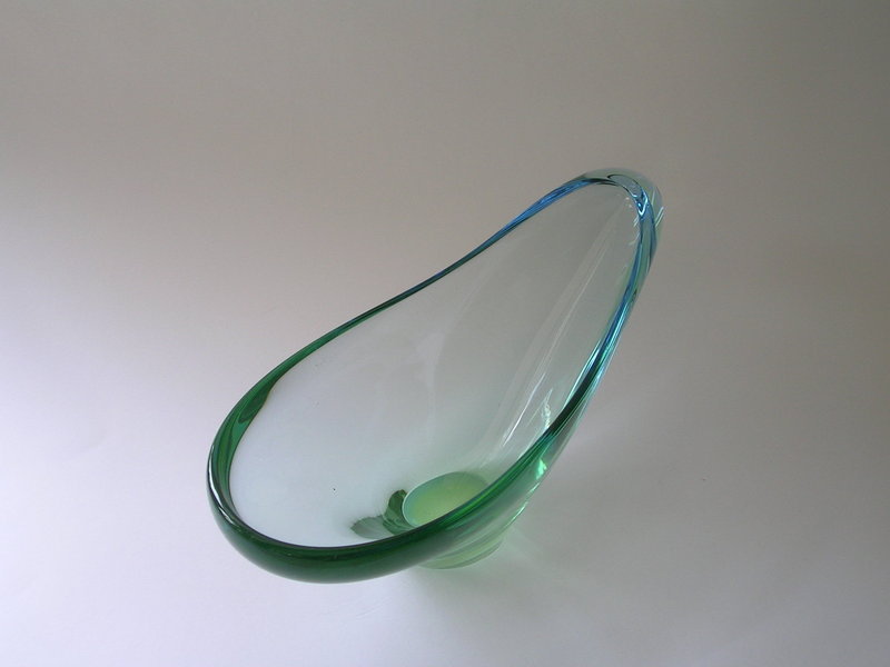 Modern glass sculptural bowl signed Seguso