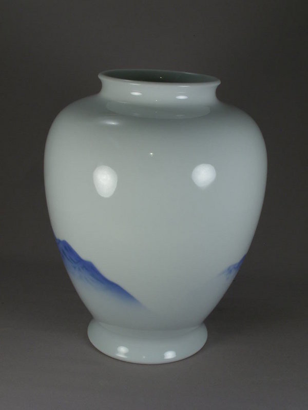 Pair Japanese Porcelain Fukagawa Vases Circa 1920