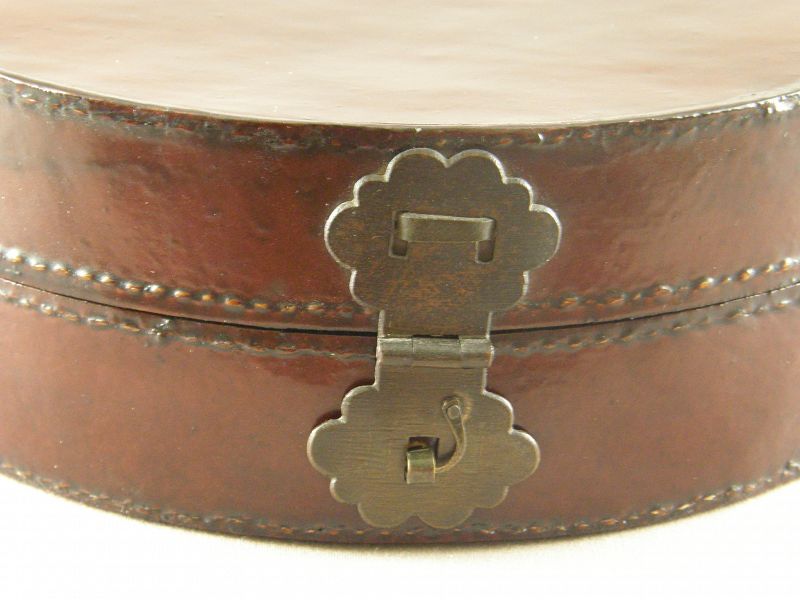 belt buckle storage box