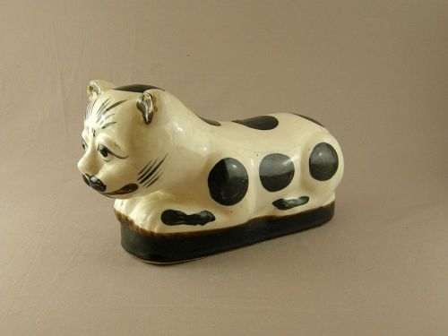 Chinese Large Stoneware Cizhou Style Cat Pillow Circa 1900