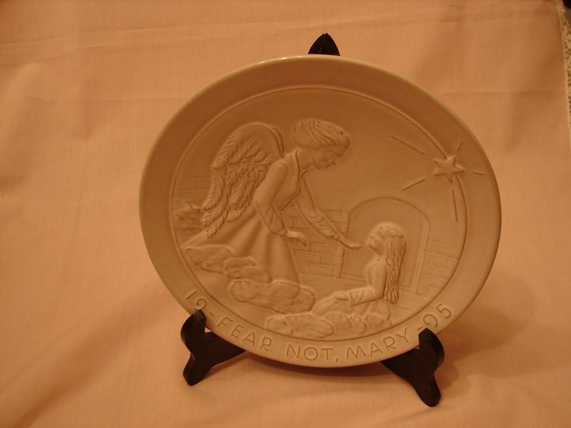 Frankoma 1995 Christmas collector plate.