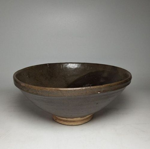 Chinese Song Dynasty Tea Dust Glaze Bowl