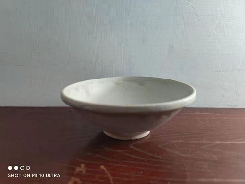 Chinese Northern Song Dynasty White Glaze Bowl