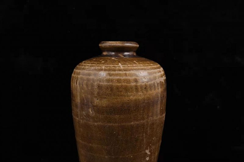 Chinese Jin Dynasty Yaozhou Meiping Vase