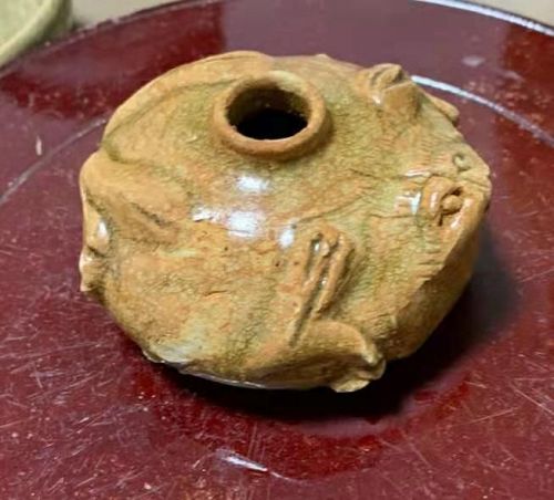 Chinese Western and Eastern Jin Dynasty Celadon Frog Shape Coupe