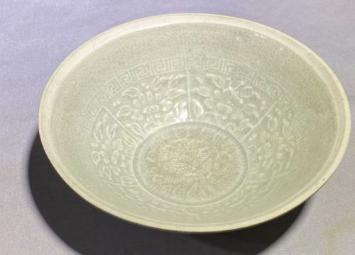 Chinese Song Dynasty Qingbai White Glaze Twin Fish Bowl