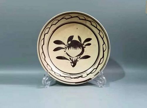 Chinese Ming Dynasty Cizhou Painted Peach Dish