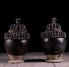 Pair of Chinese Song Dynasty Brown Glaze Jars with Lids