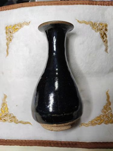 Chinese Jin/ Yuan Dynasty Cizhou Black Glaze Yuhuchun Vase
