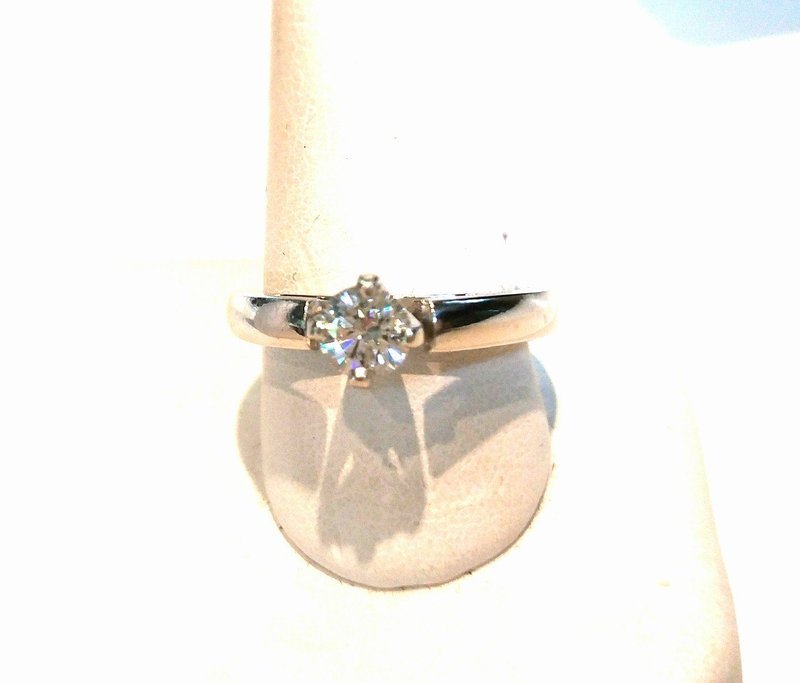 BEAUTIFUL PLATINUM DIAMOND ENGAGEMENT RING HALF CARAT VS1 GH