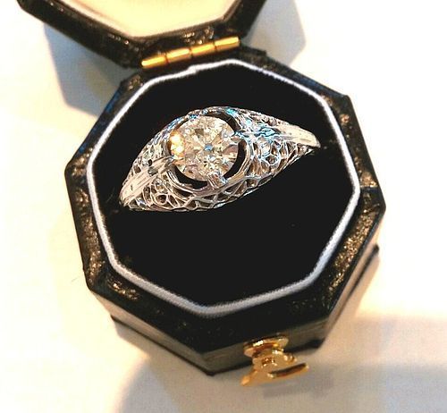 14K DIAMOND & WHITE GOLD FILGREE RING .60/100 CT