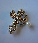14K GOLD CUPID PIN WITH PEARL