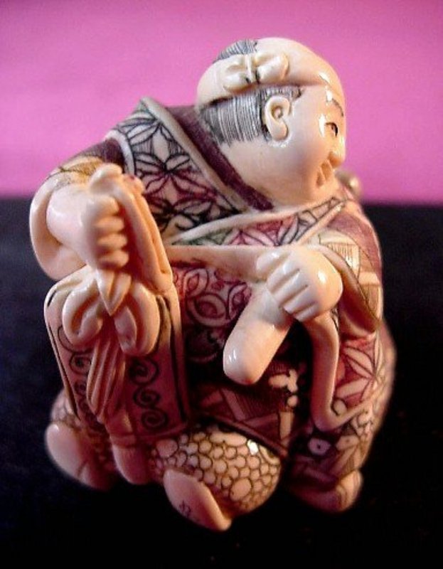 IVORY TWO WRESTLERS NETSUKE ...POLYCHROME