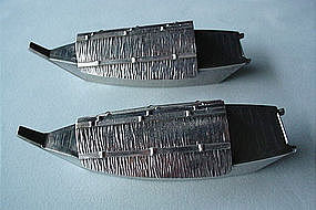 950 STERLING PAIR OF FIGURAL JAPAN BOATS SALT & PEPPERS