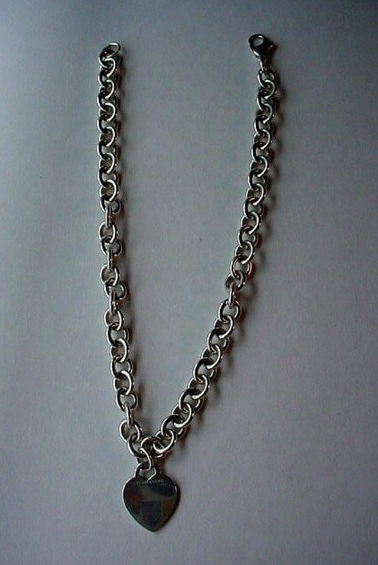 TIFFANY & COMPANY STERLING 16" NECKLACE WITH HEART DROP