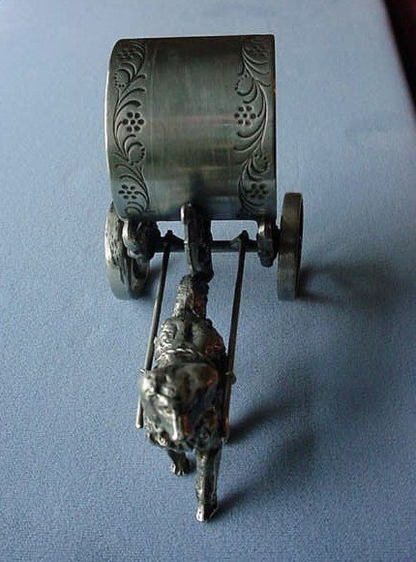 VICTORIAN S.P. DOG PULLING CART FIGURAL NAPKIN RING
