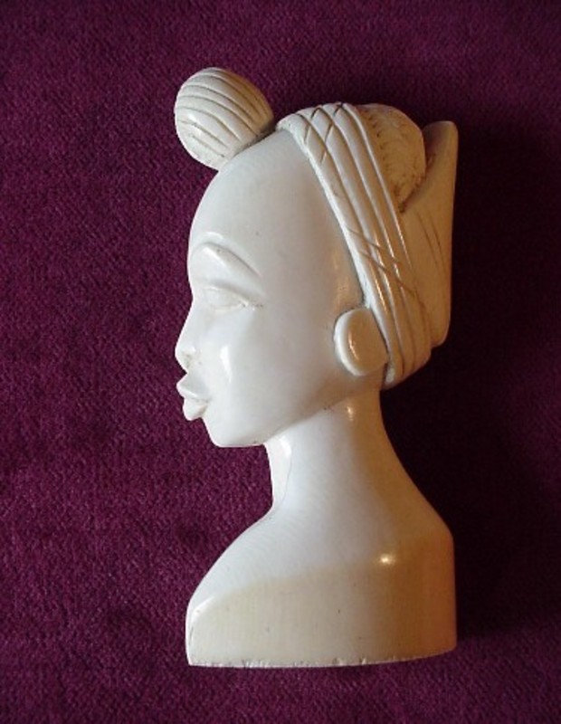 Excellent CARVING Of An AFRICAN LADY In IVORY